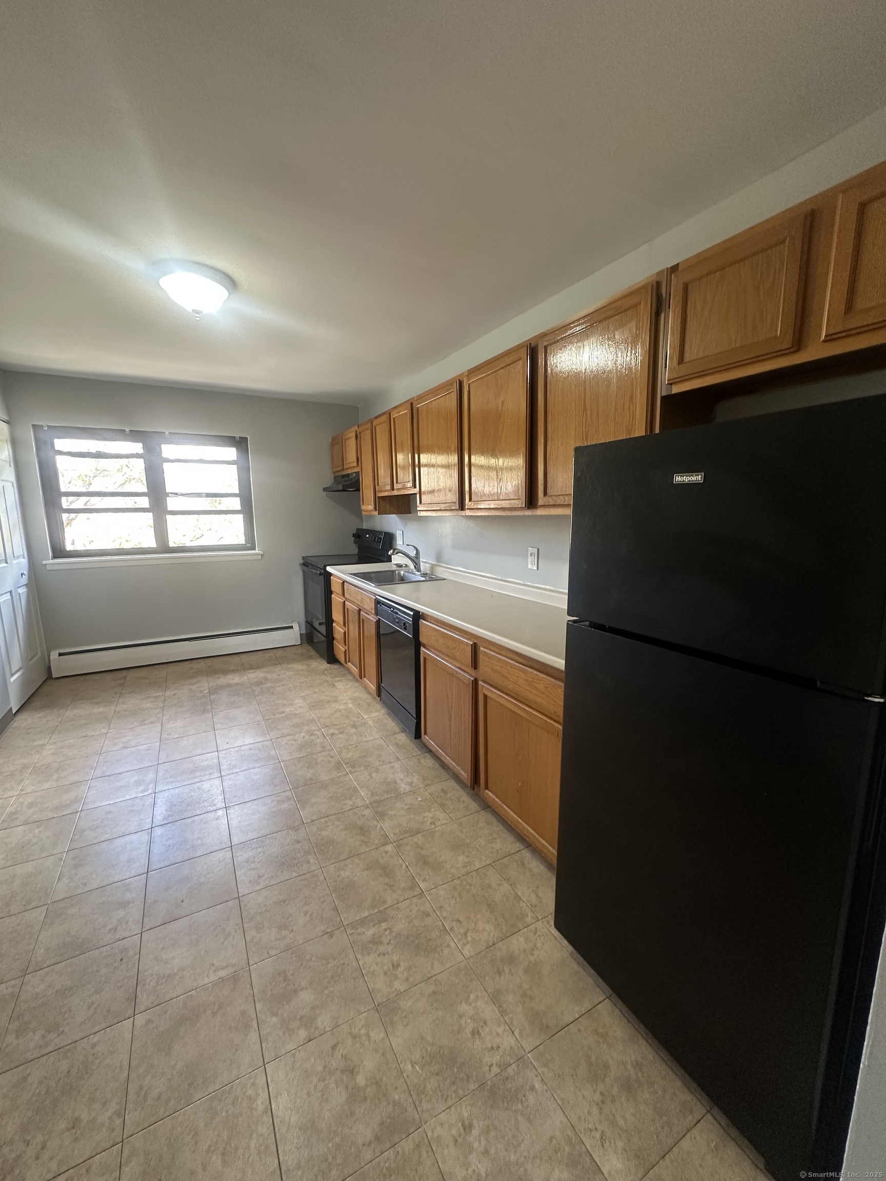 12 Kaye Plaza, Unit E08 Hamden, CT 06514 - Photo 6 of 11