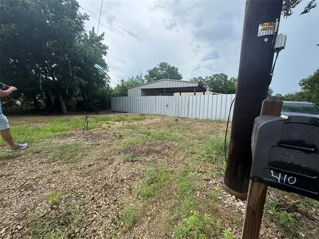 $130,000 | 410 North Douglas Street, Mart, TX 76664