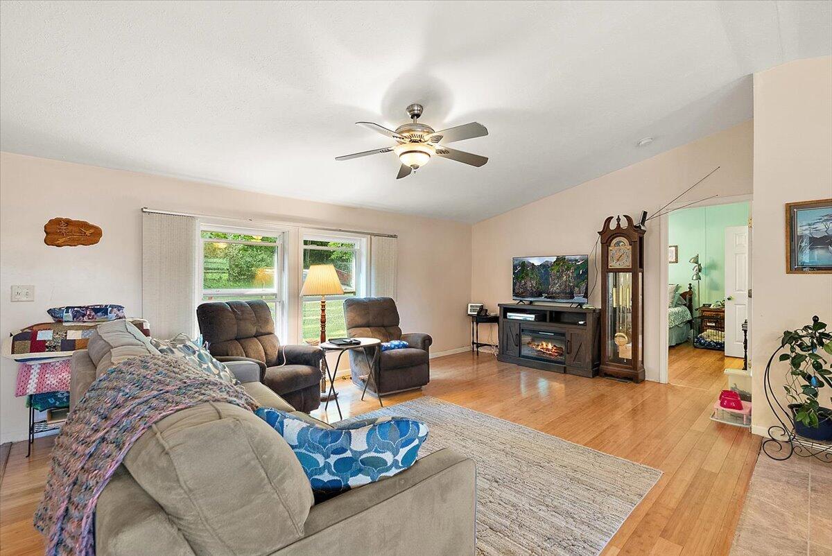 9423 East Baker Road Hesperia, MI 49421 - Photo 6 of 56