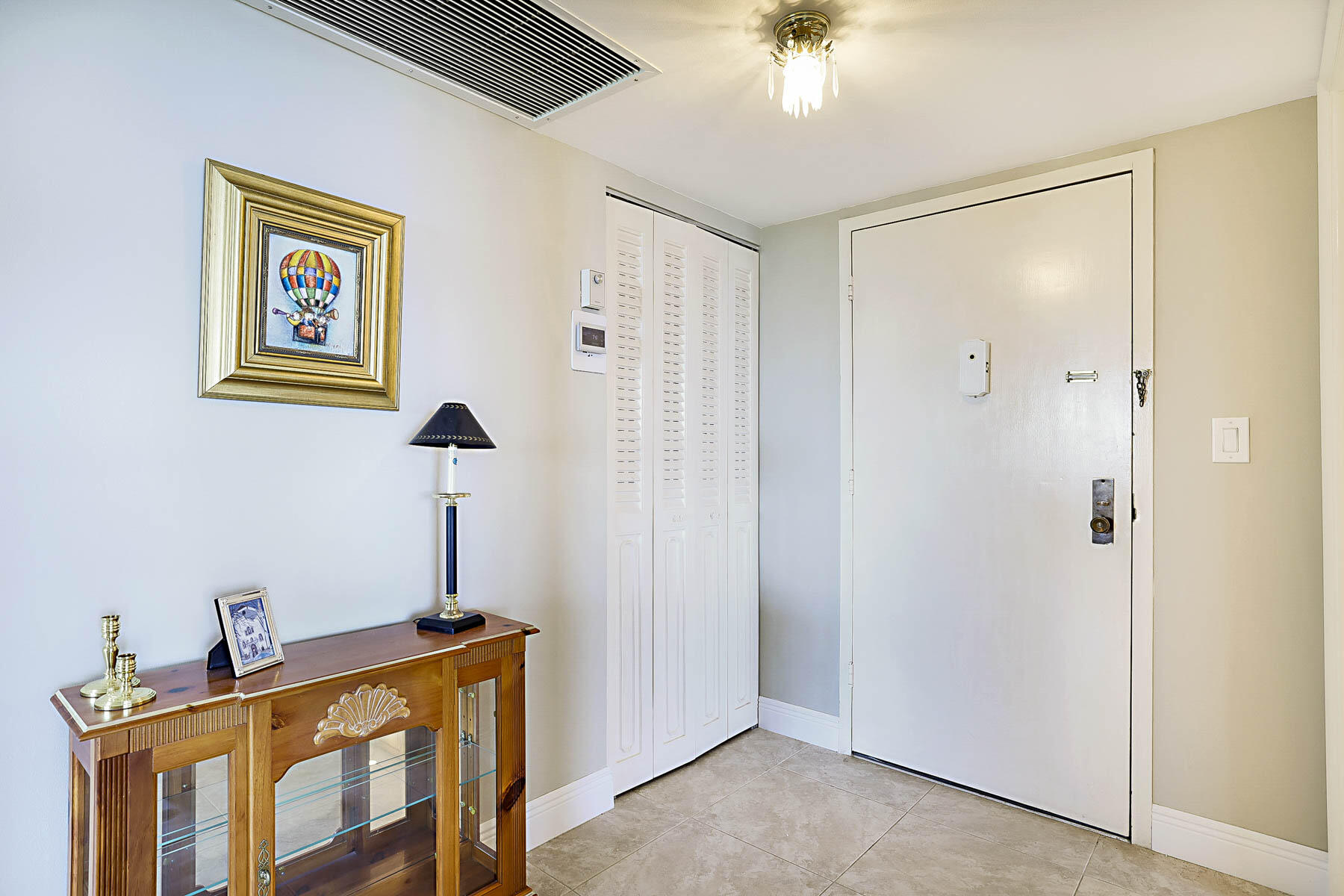 2121 North Ocean Boulevard, Unit 1707E Boca Raton, FL 33431 - Photo 16 of 61 FOYER