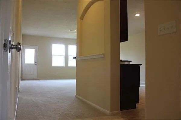 a view of empty room with window