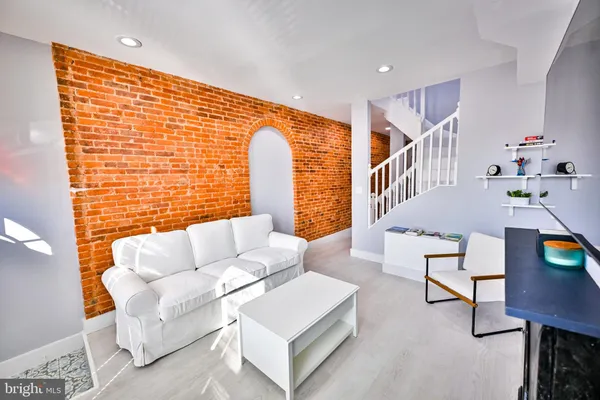 $3,300 | 1015 Riverside Avenue, Baltimore, MD 21230