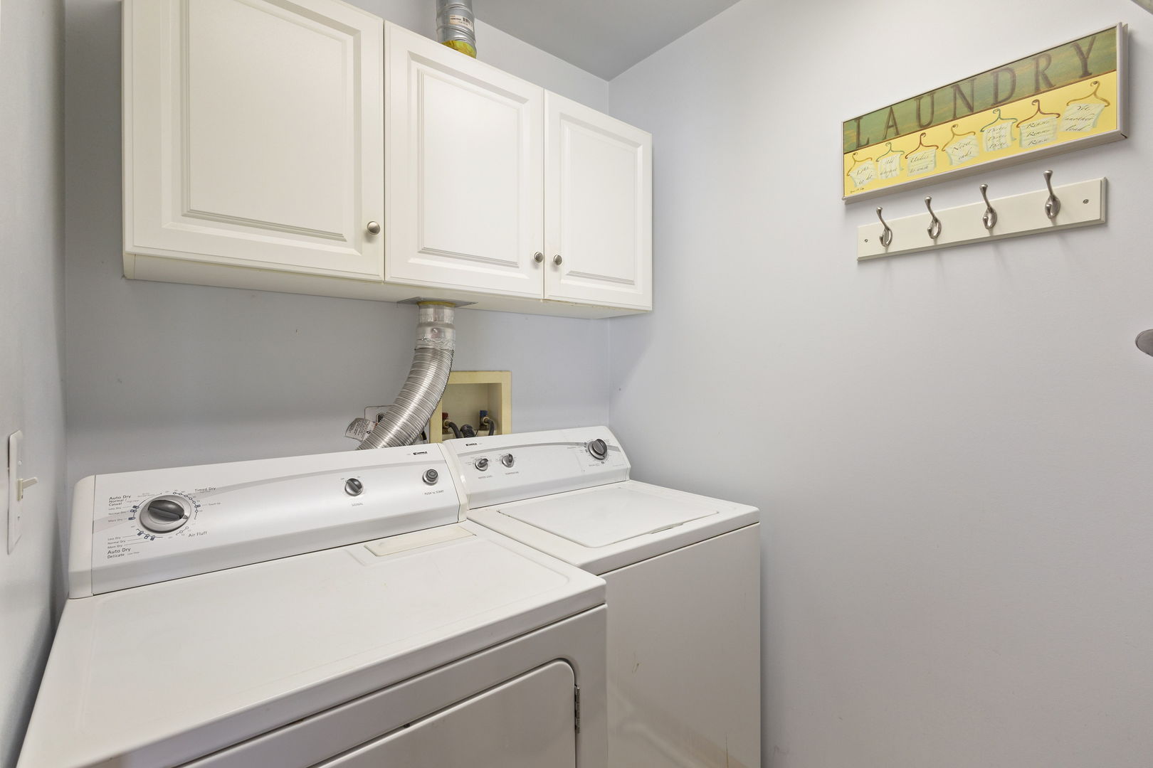 17537 Gilbert Drive Lockport, IL 60441 - Photo 13 of 16 a utility room with dryer and washer