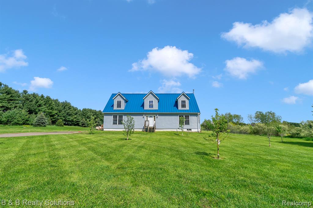 2864 North Blacks Corners Road Imlay City, MI 48444 - Photo 5 of 60 Gallery Image 5