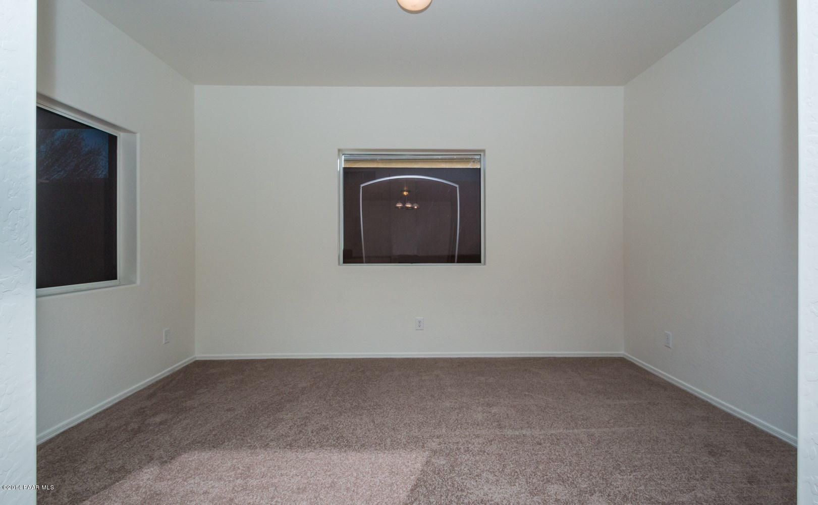 12804 East Rico Street Dewey, AZ 86327 - Photo 13 of 15 013_Den Off The Living Room