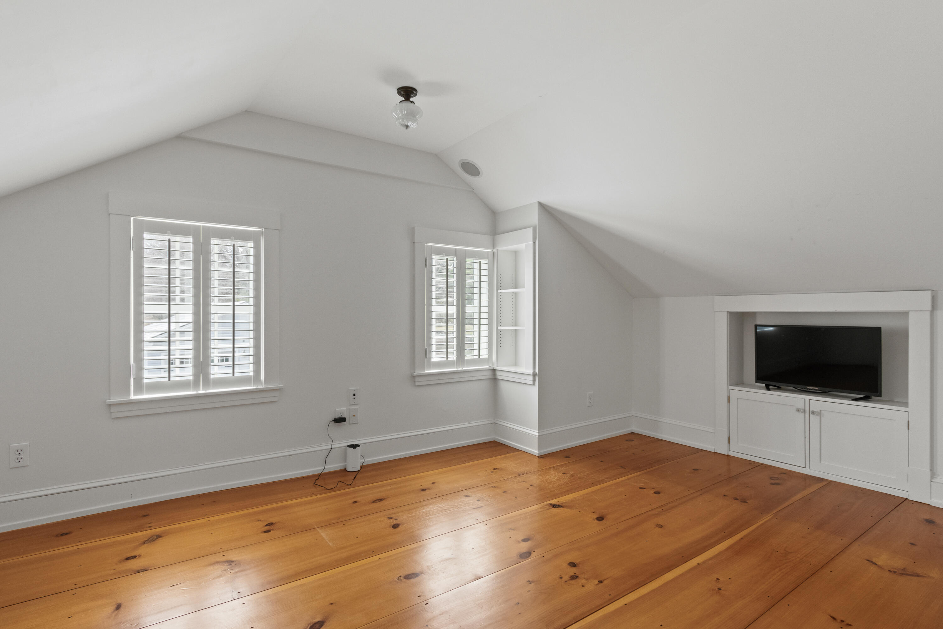 353 Bell Hill Road Otisfield, ME 04270 - Photo 59 of 100