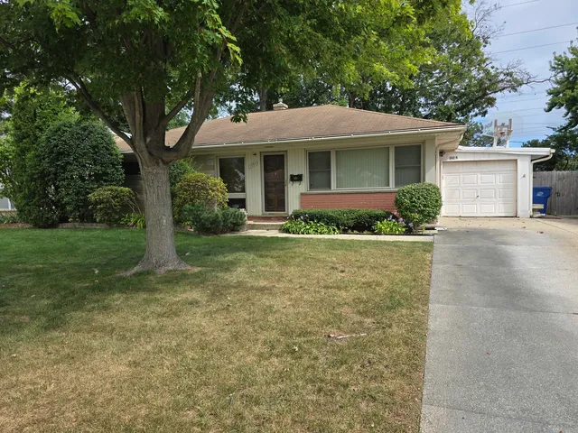 $3,500 | 1025 Longaker Road, Northbrook, IL 60062