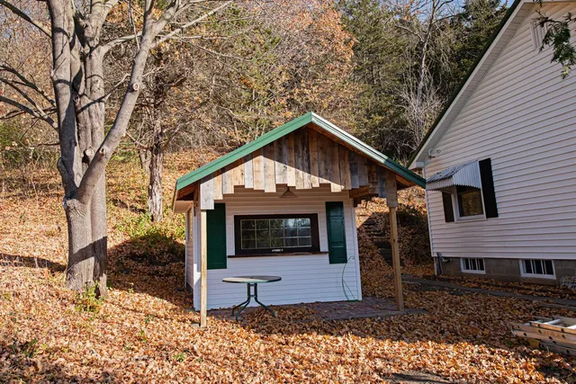 $249,900 | W508 Spur Lane, Fountain City, WI 54629