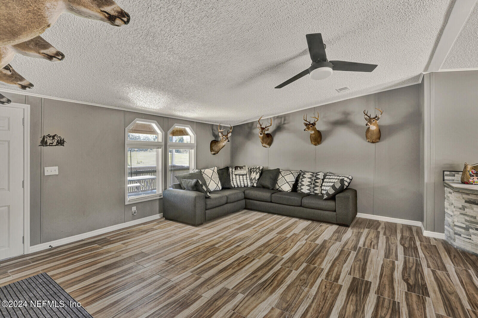 141 Woods Road San Mateo, FL 32187 - Photo 19 of 64 24_0H3A6670_mls