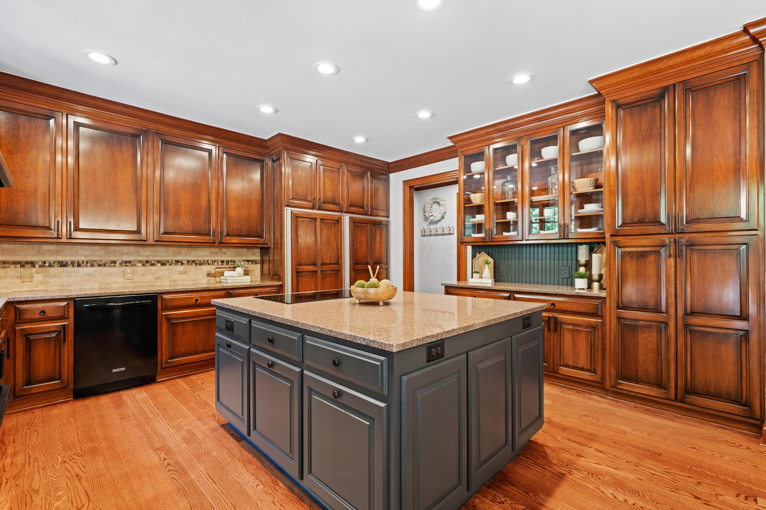 5455 Plantation Road Sunbury, OH 43074 - Photo 46 of 176 Kitchen