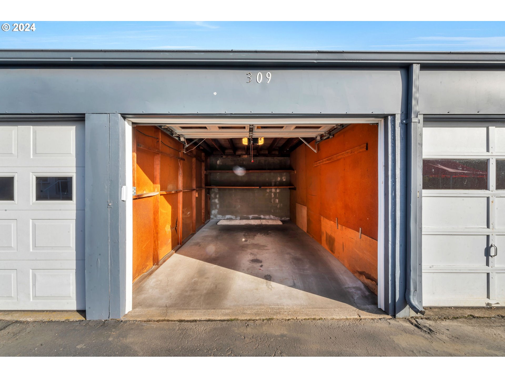 950 Evergreen Road, Unit 210 Woodburn, OR 97071 - Photo 22 of 25 a view of outdoor space