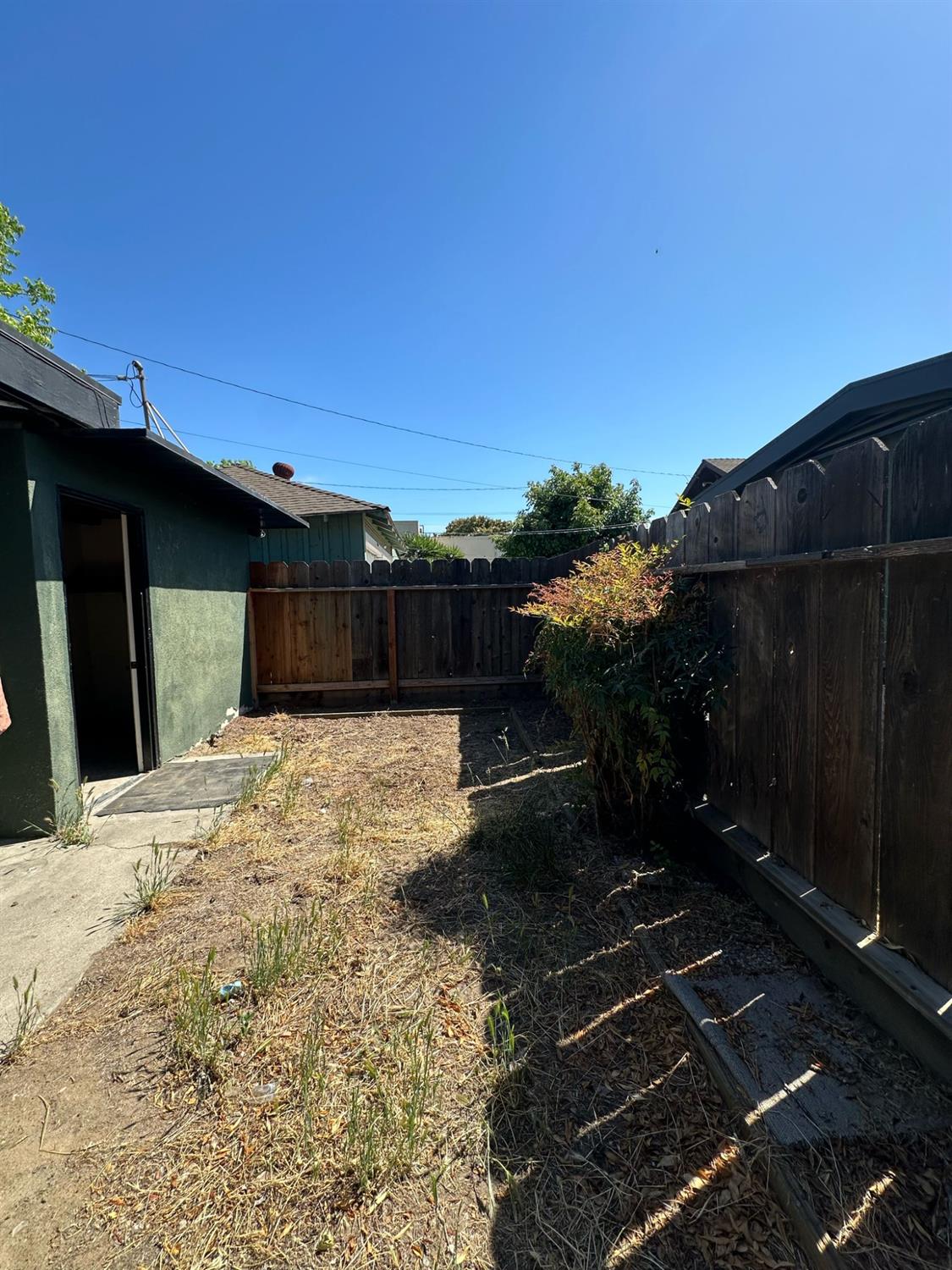 114 College Avenue Modesto, CA 95350 - Photo 11 of 19