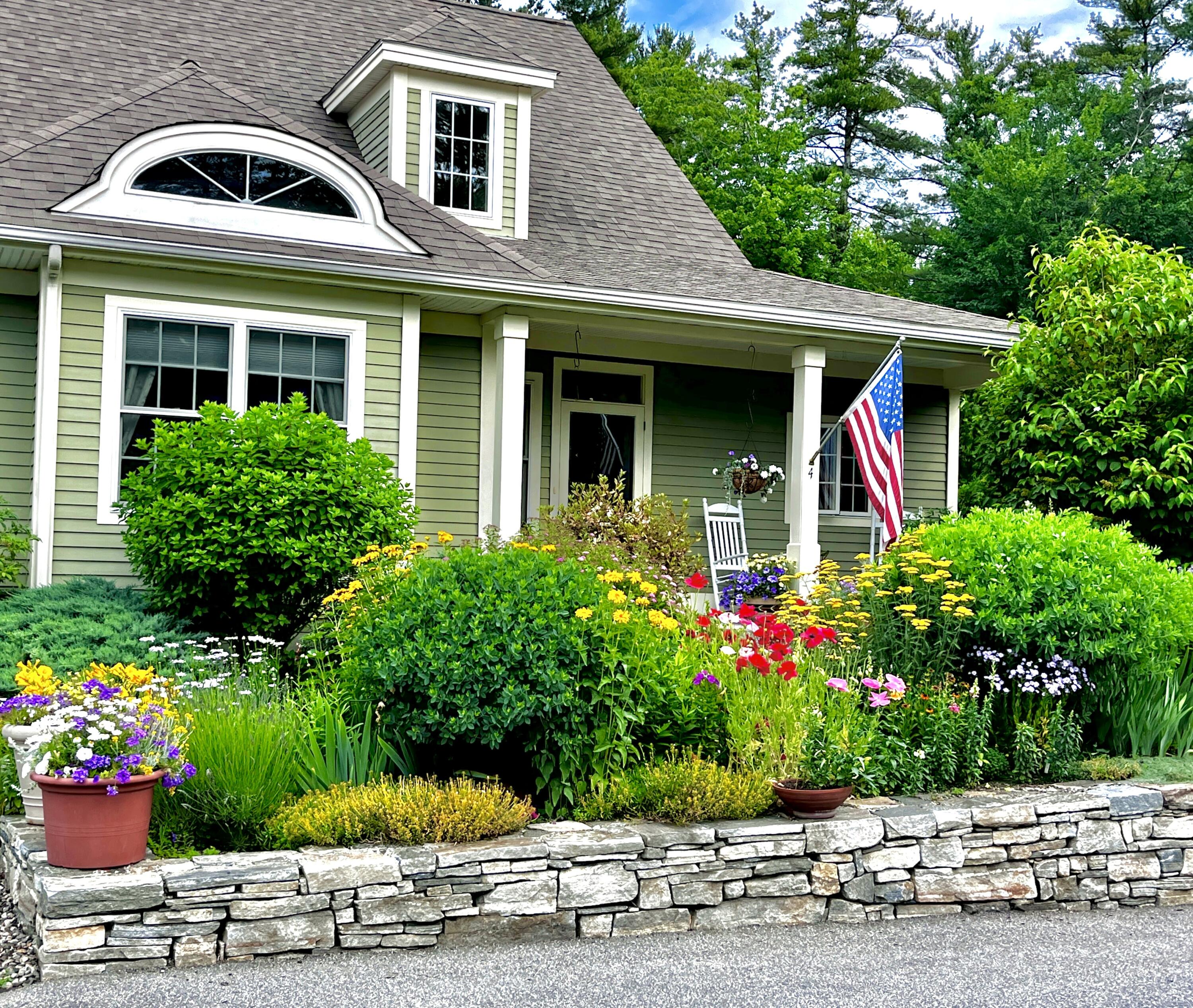 4 Mainsail Lane, Unit 4 Saco, ME 04072 - Photo 1 of 31 4 Mainsail Lane