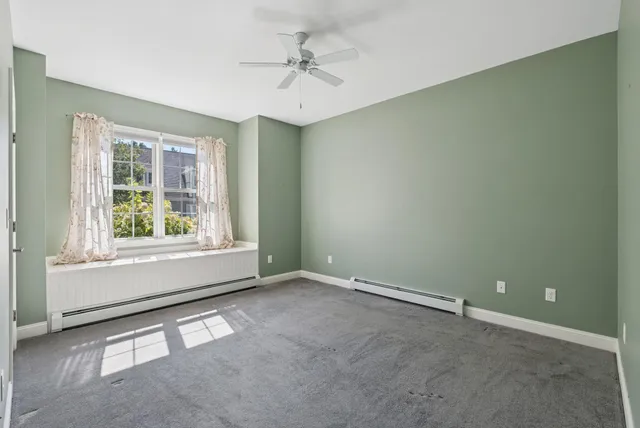 $725,000 | 4 Mainsail Lane, Unit 4, Saco, ME 04072