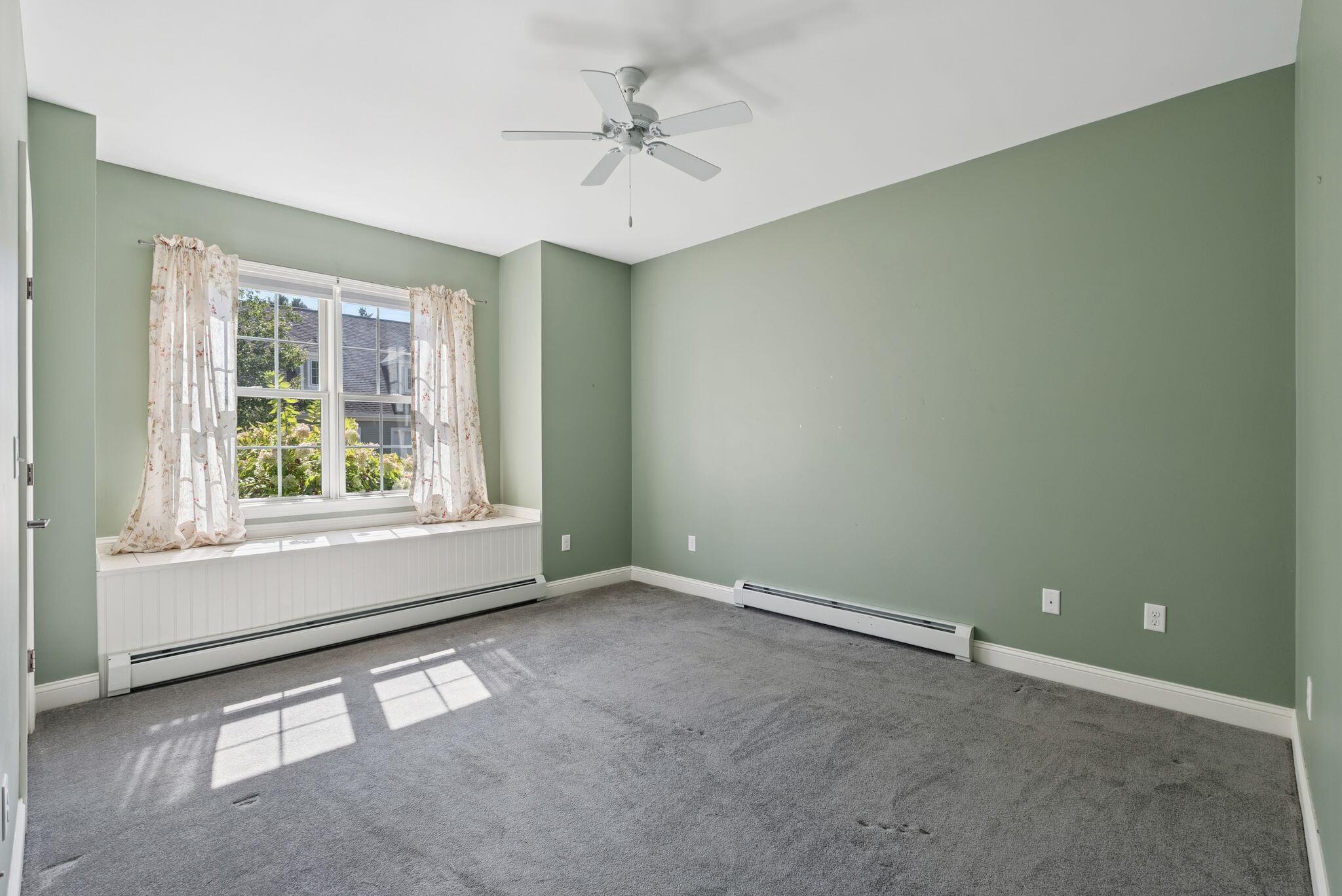 4 Mainsail Lane, Unit 4 Saco, ME 04072 - Photo 22 of 31 4 Mainsail Lane