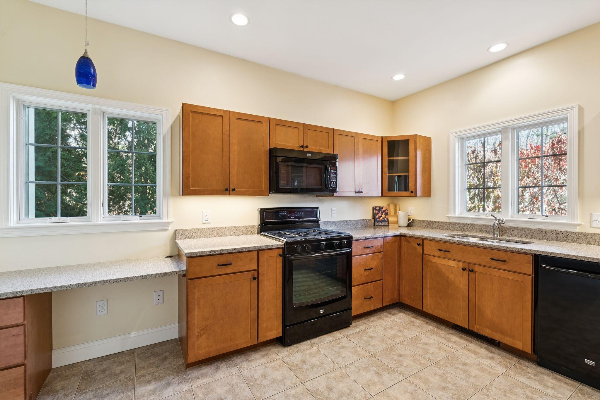 4 Mainsail Lane, Unit 4 Saco, ME 04072 - Photo 7 of 31 DSC09424