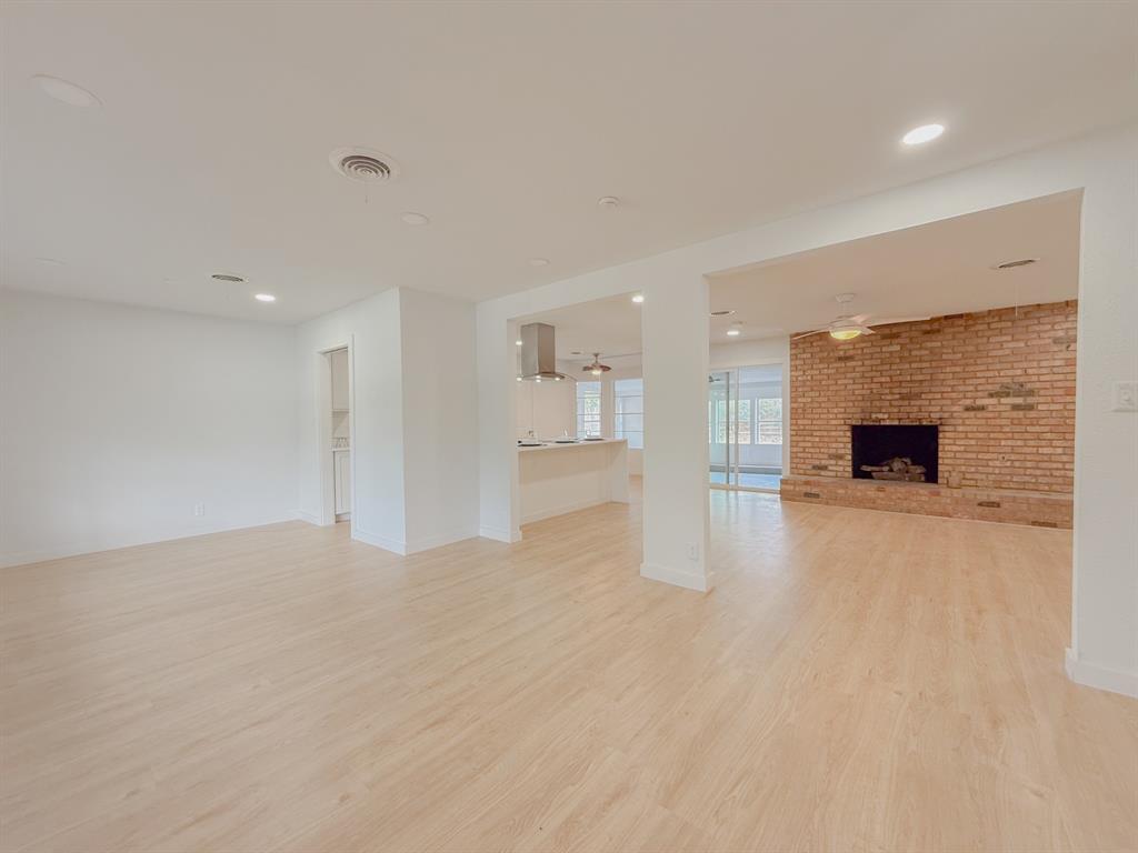 4013 Wedgworth Road South Fort Worth, TX 76133 - Photo 6 of 35