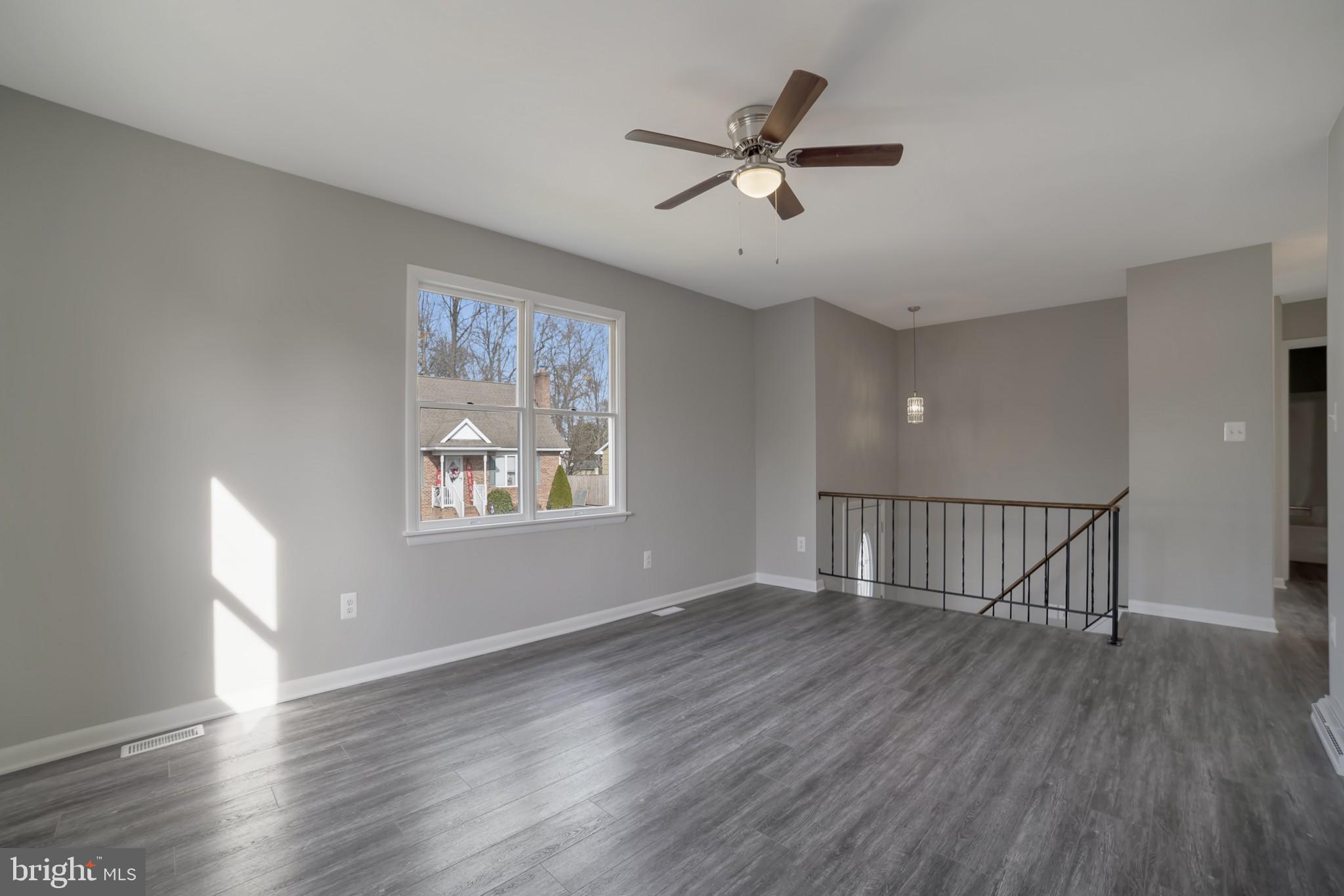 2007 Birch Road Essex, MD 21221 - Photo 3 of 39