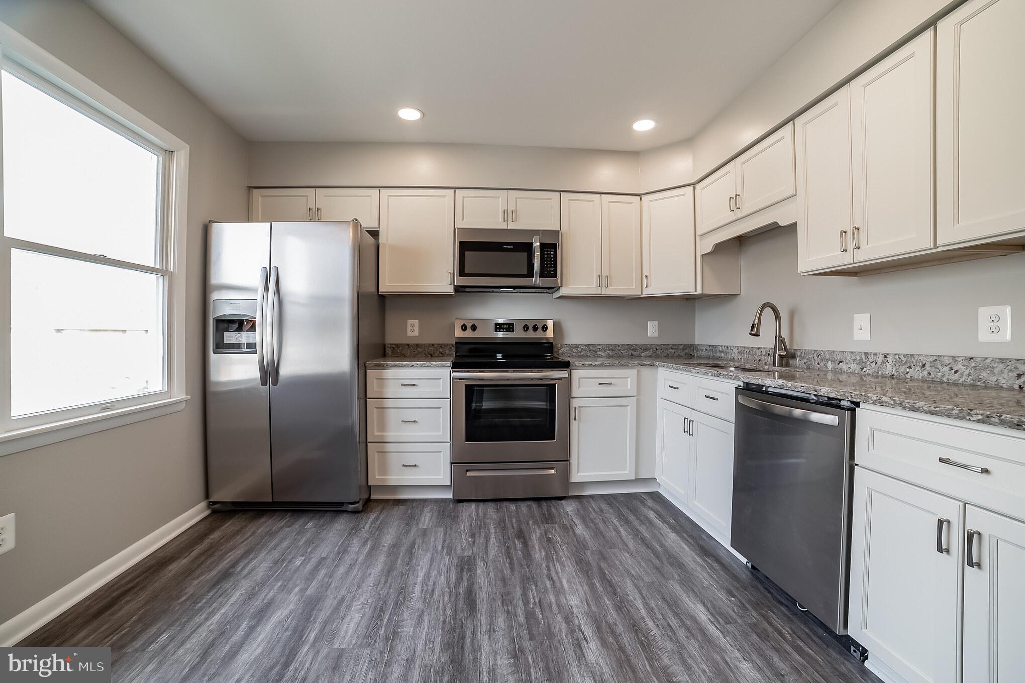 2007 Birch Road Essex, MD 21221 - Photo 6 of 39