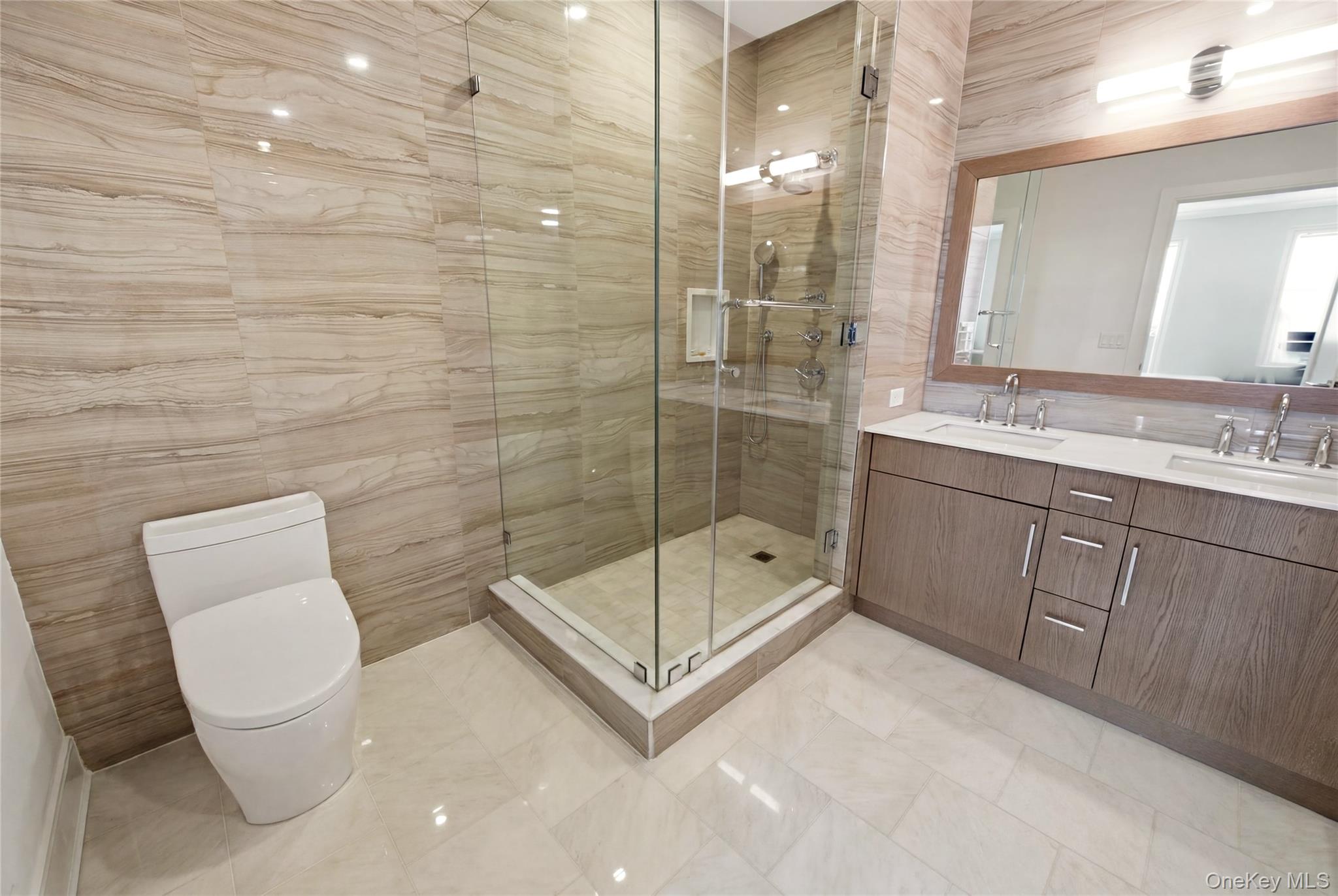 100 Garvies Point Road, Unit 1311 Glen Cove, NY 11542 - Photo 16 of 44