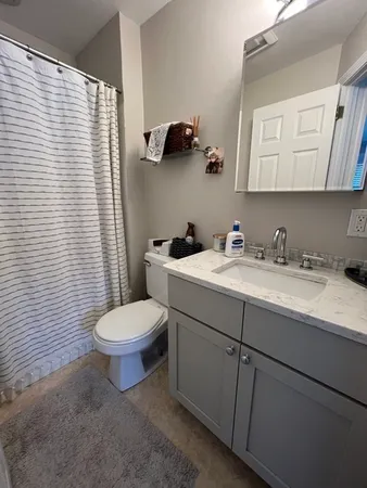 $2,800 | 12 Alpine Street, Unit 2, Somerville, MA 02144