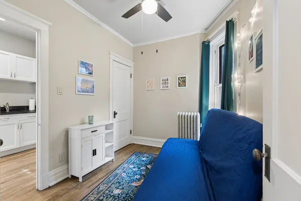 $300,000 | 1369 East 52nd Street, Unit 1, Chicago, IL 60615