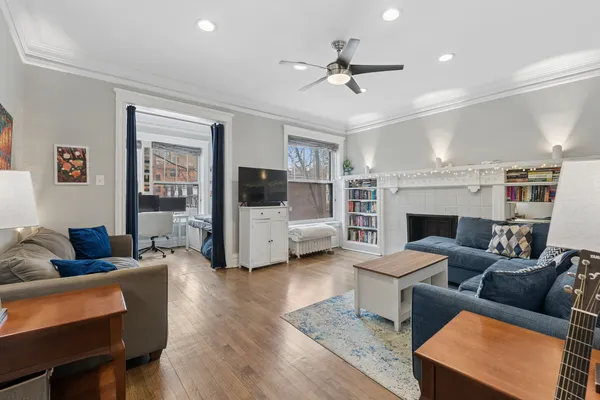 $300,000 | 1369 East 52nd Street, Unit 1, Chicago, IL 60615