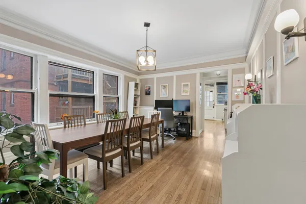 $300,000 | 1369 East 52nd Street, Unit 1, Chicago, IL 60615