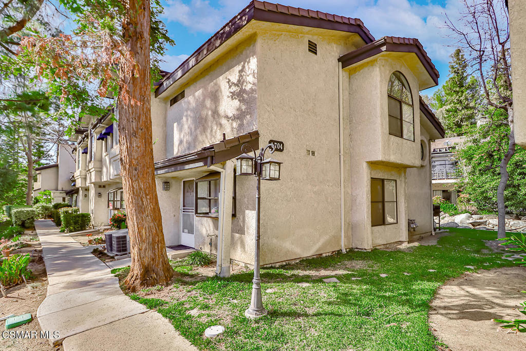 5704 Skyview Way, Unit D Agoura Hills, CA 91301 - Photo 1 of 37