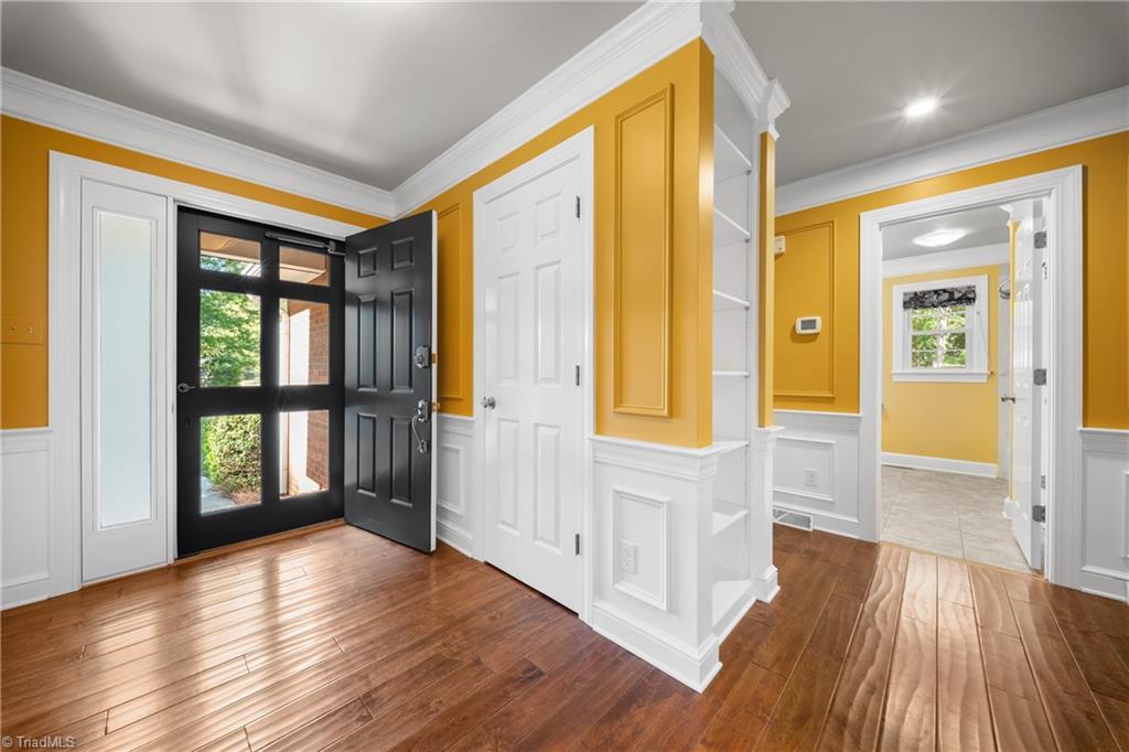 6750 Leward Road Pfafftown, NC 27040 - Photo 3 of 35 Gallery Image 3