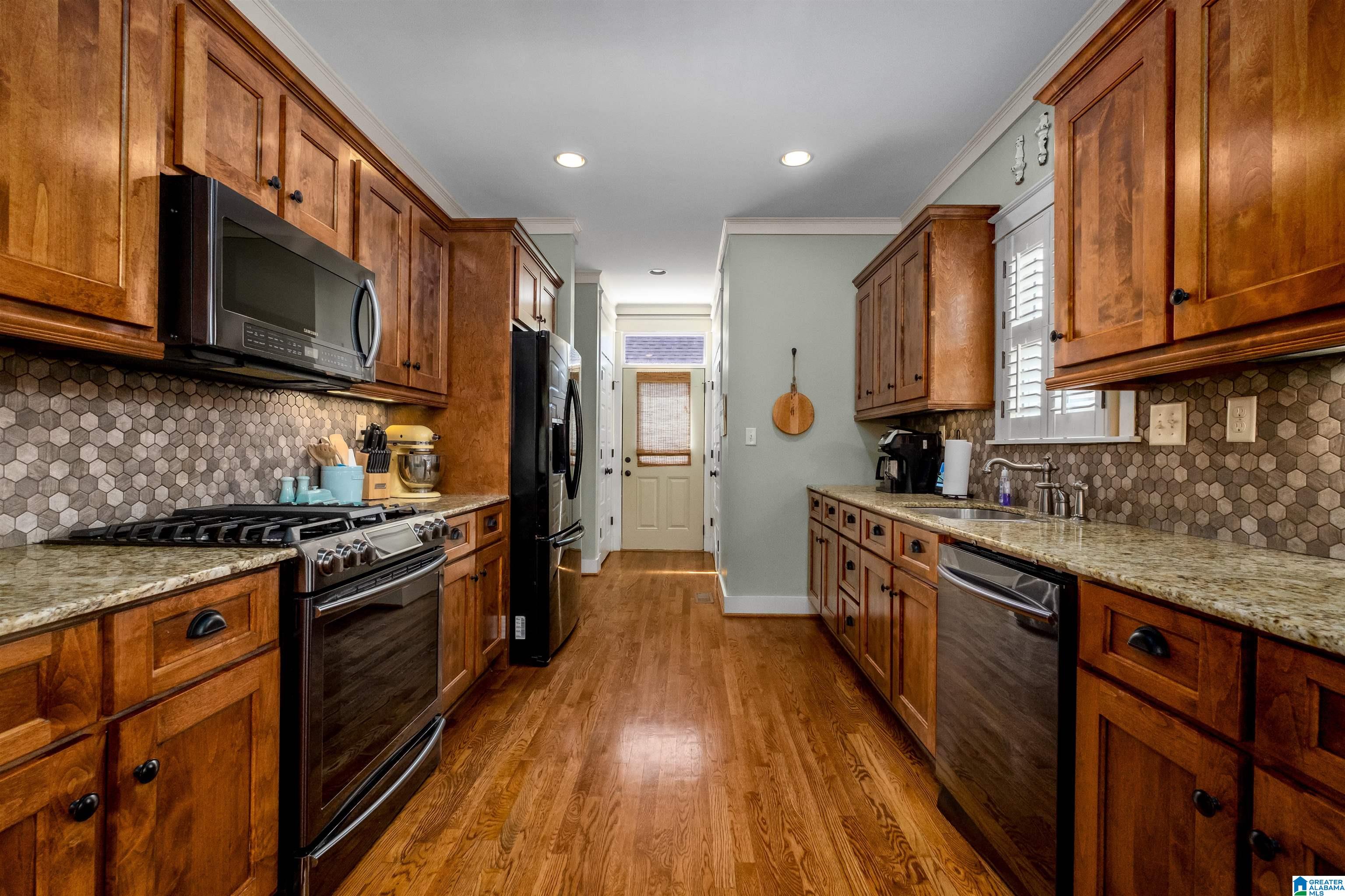 6453 Spring Street Trussville, AL 35173 - Photo 10 of 28