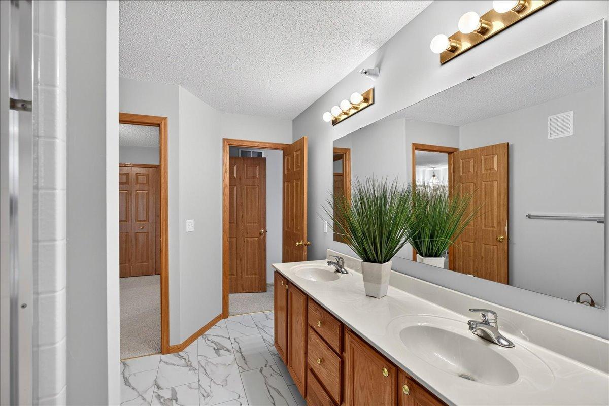 13955 Erwin Court Eden Prairie, MN 55344 - Photo 31 of 35