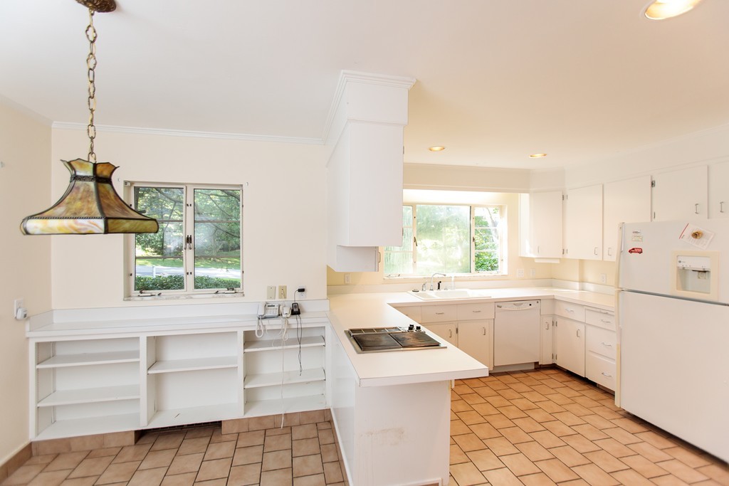 6 Columbine Road Weston, MA 02493 - Photo 2 of 22