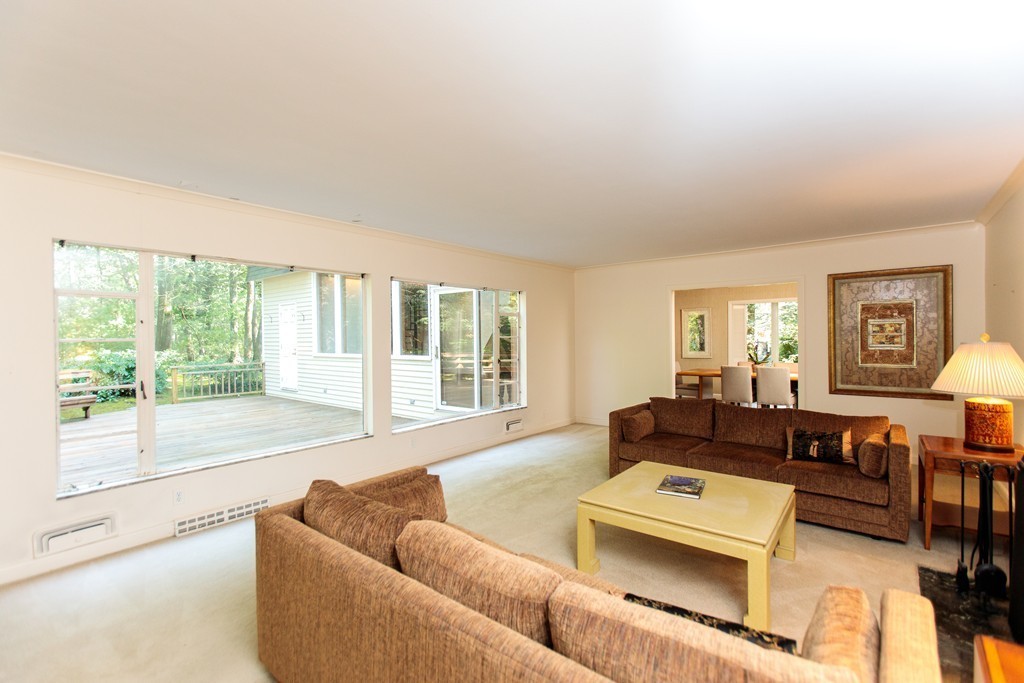 6 Columbine Road Weston, MA 02493 - Photo 3 of 22