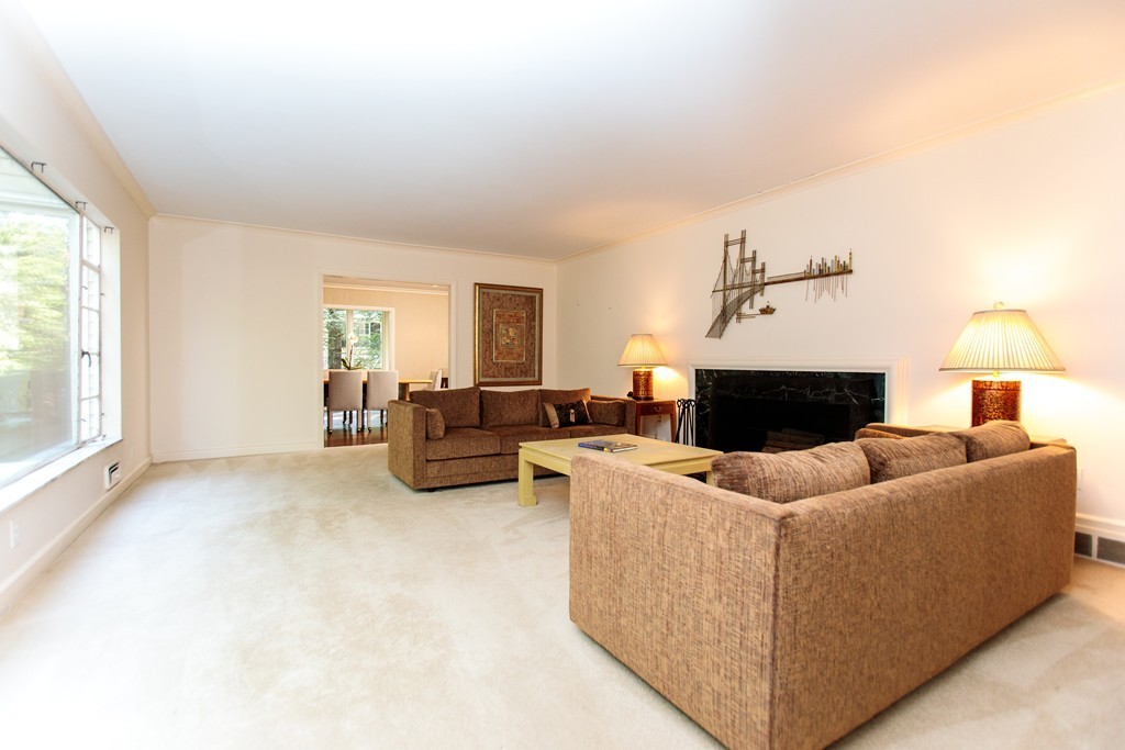 6 Columbine Road Weston, MA 02493 - Photo 4 of 22