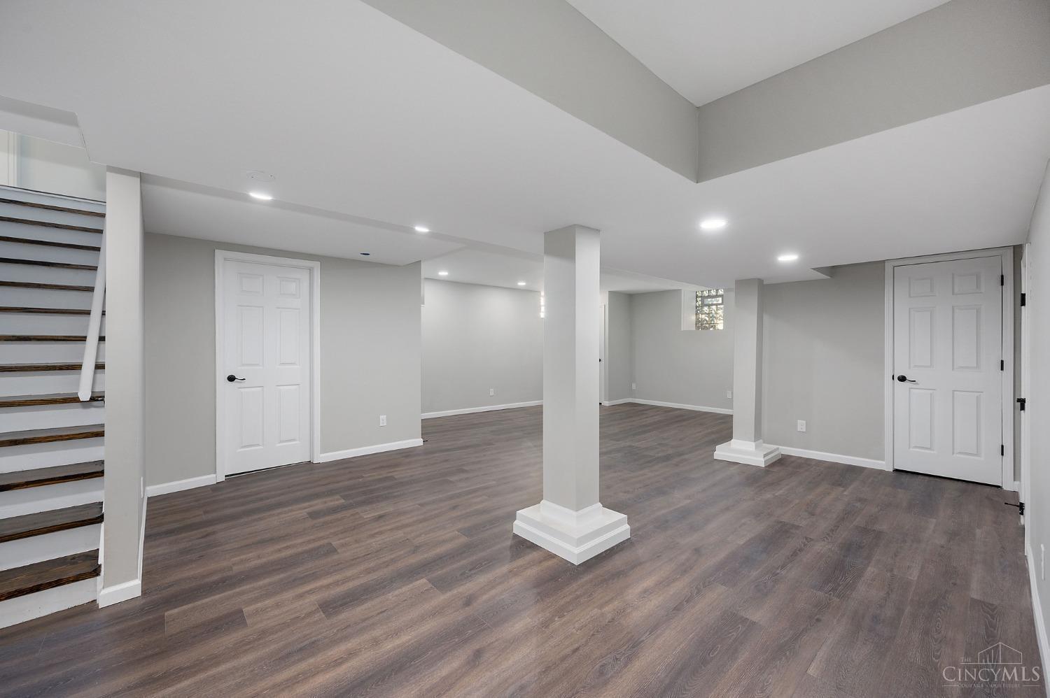 1256 Edwards Road Cincinnati, OH 45208 - Photo 35 of 44 Gallery Image 35