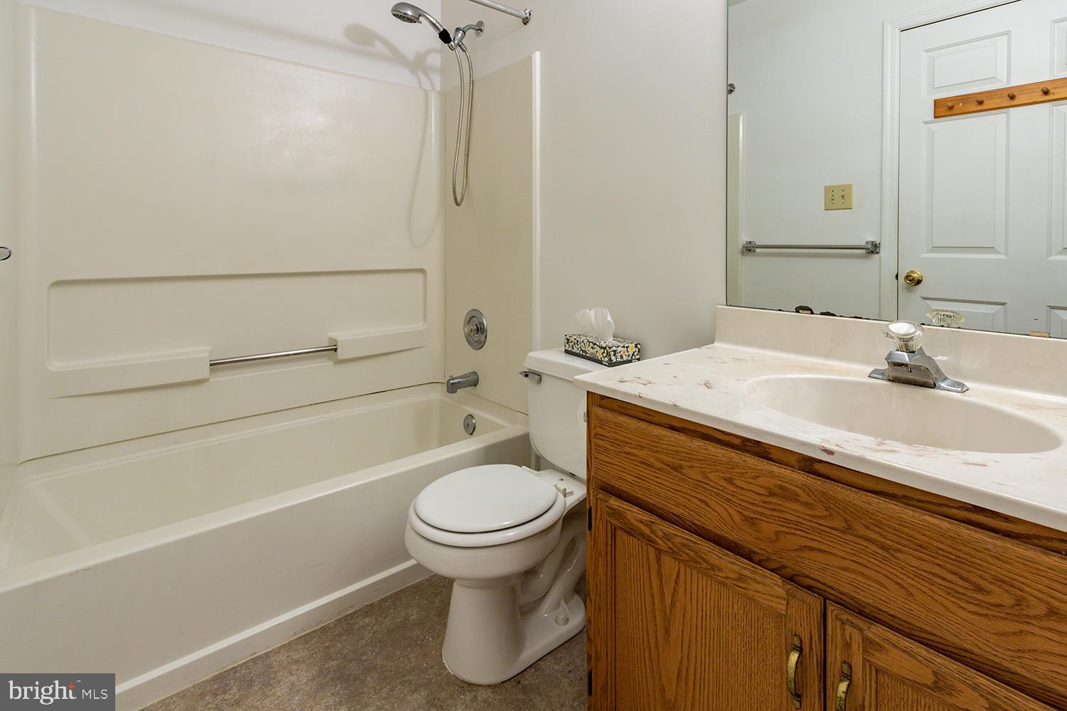 62 Springcress Drive Delran, NJ 08075 - Photo 17 of 28