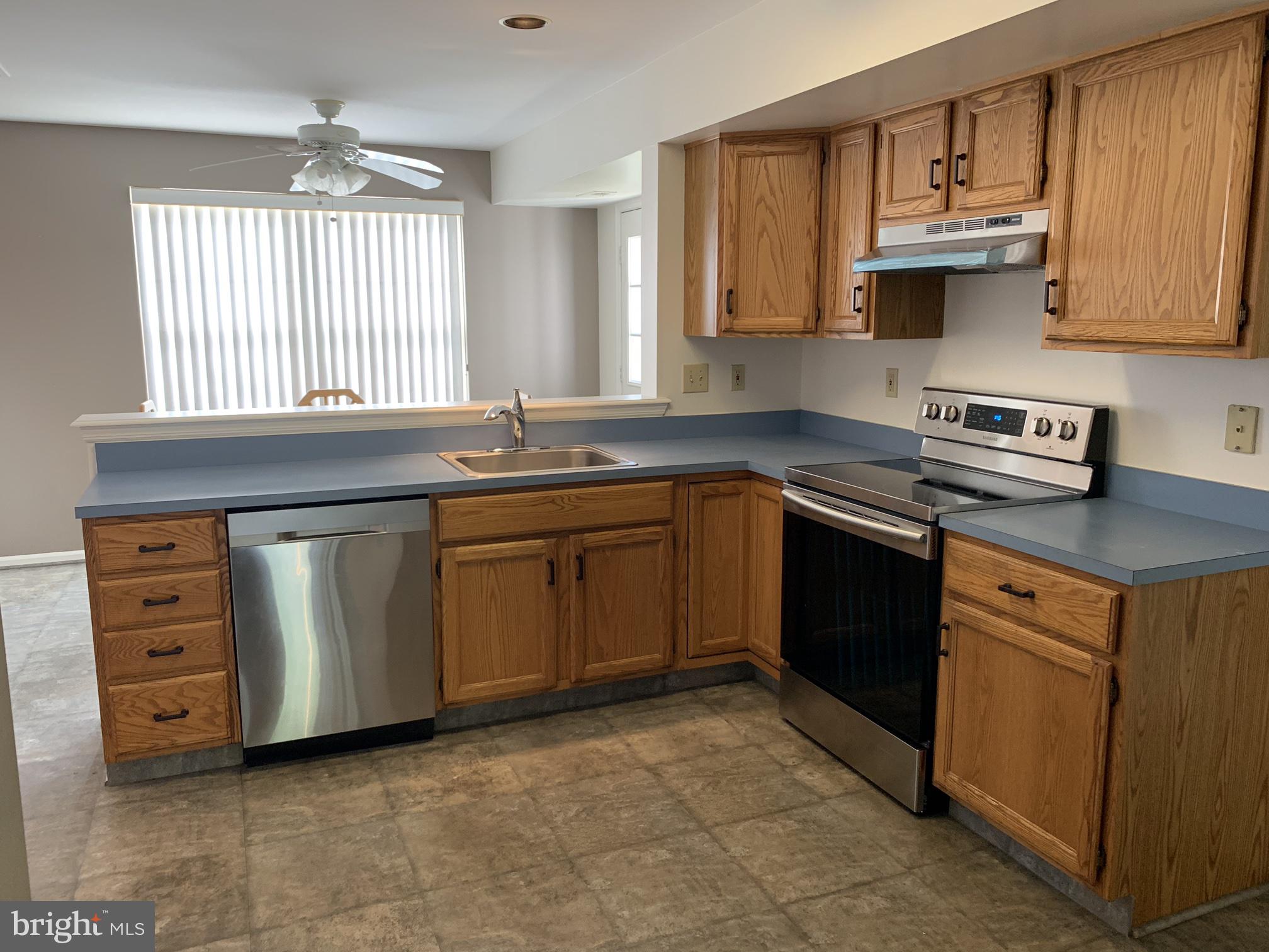 62 Springcress Drive Delran, NJ 08075 - Photo 7 of 28