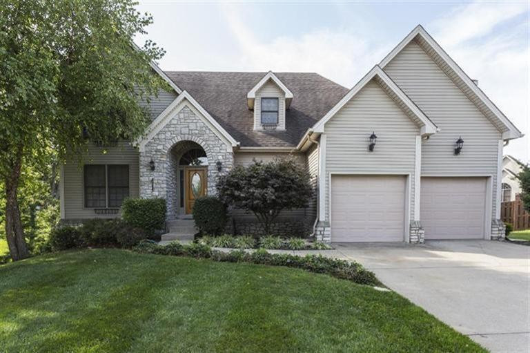 2221 Shaker Run Road Lexington, KY 40509 - Photo 2 of 45 Straight ahead shot of front of home…