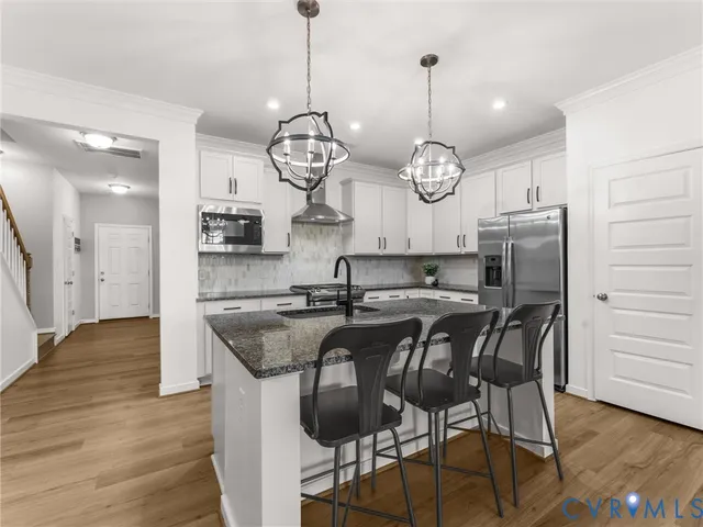 $395,000 | 18536 Palisades Ridge, Moseley, VA 23120