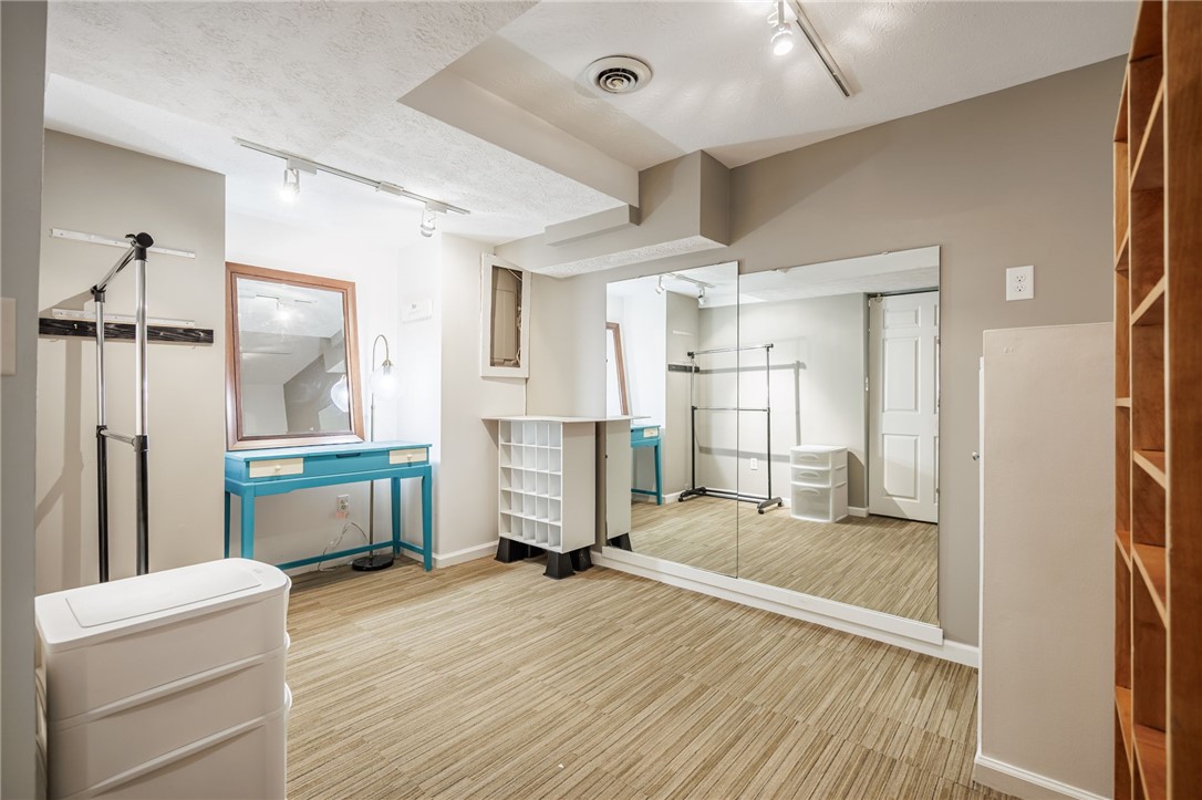 227 South Fitzhugh Street Rochester, NY 14608 - Photo 17 of 28