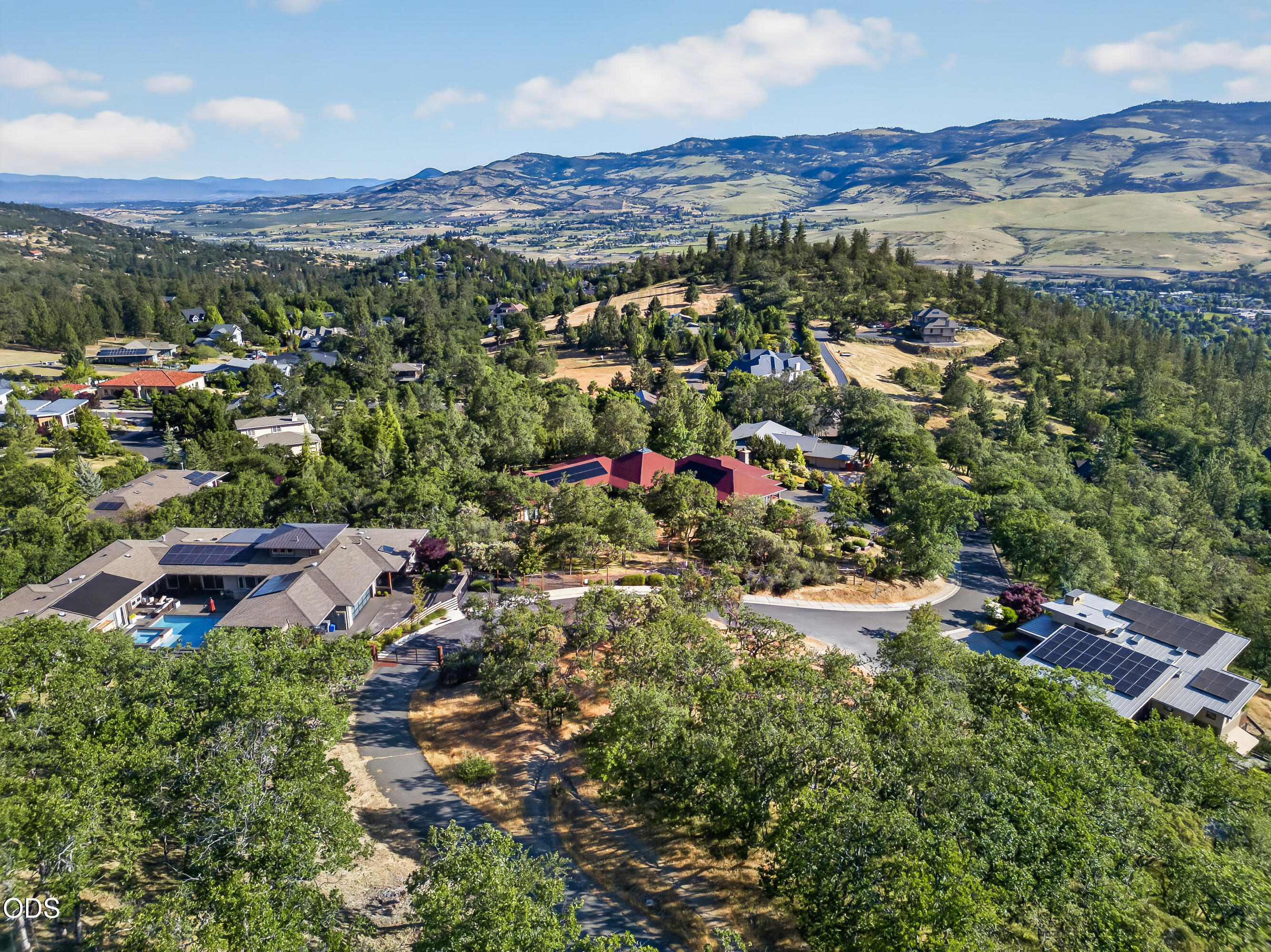 163 Hitt Road Ashland, OR 97520 - Photo 14 of 19