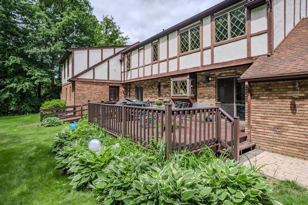 28 Hemingway Road Wilbraham, MA 01095 - Photo 8 of 42 a front view of a house with garden