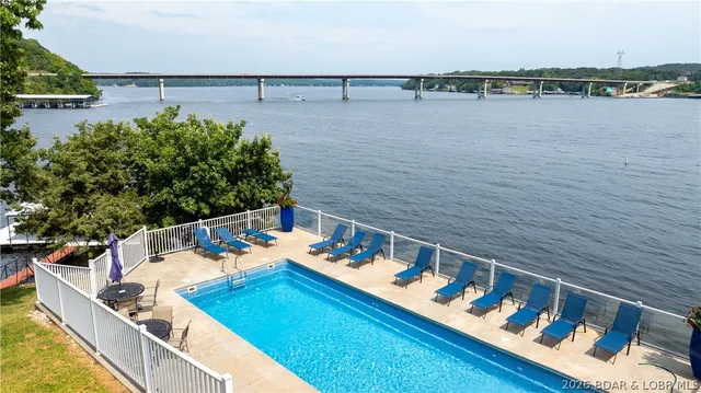 $524,900 | 248 Plaza Gardens Court, Unit 5A, Camdenton, MO 65020