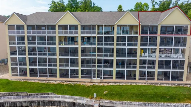 $524,900 | 248 Plaza Gardens Court, Unit 5A, Camdenton, MO 65020