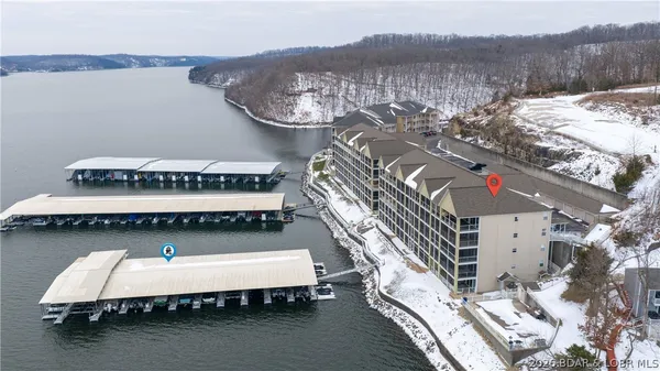 $524,900 | 248 Plaza Gardens Court, Unit 5A, Camdenton, MO 65020