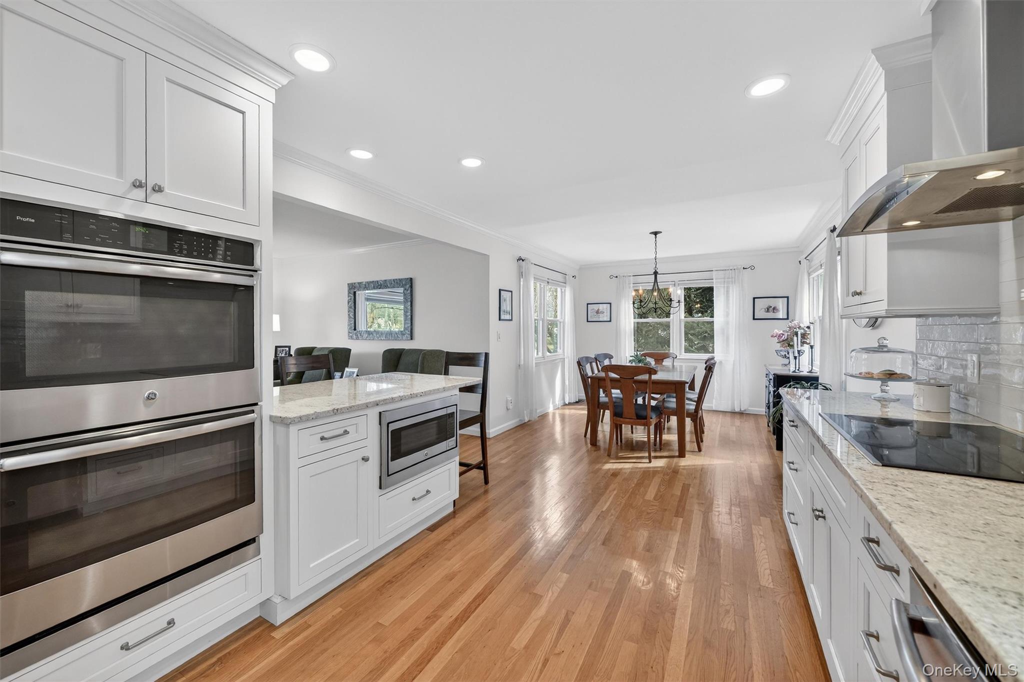 18 Clovebrook Road Valhalla, NY 10595 - Photo 12 of 39