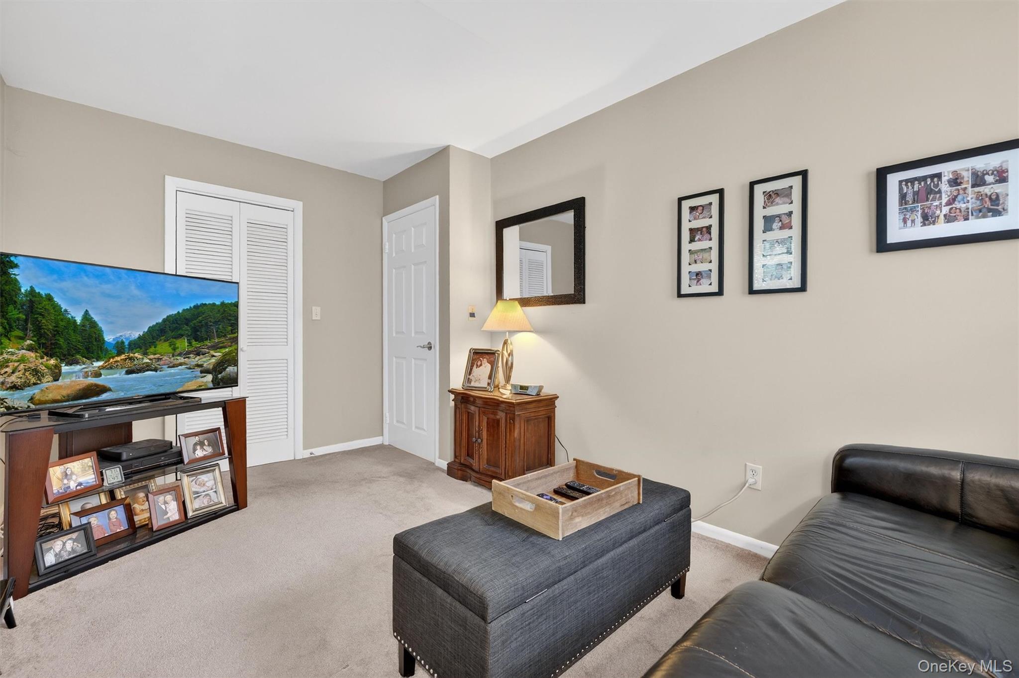 18 Clovebrook Road Valhalla, NY 10595 - Photo 18 of 39 Bedroom #3