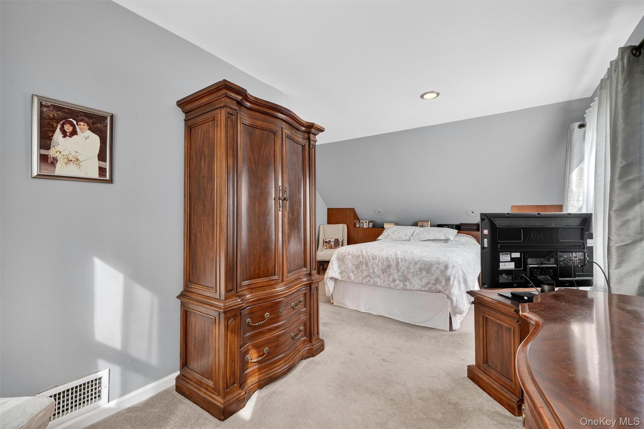 18 Clovebrook Road Valhalla, NY 10595 - Photo 23 of 39