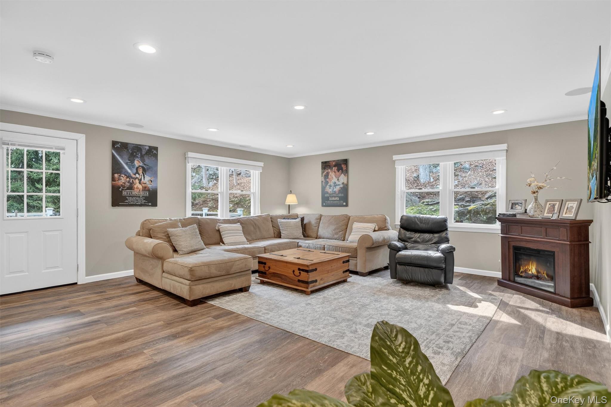 18 Clovebrook Road Valhalla, NY 10595 - Photo 27 of 39